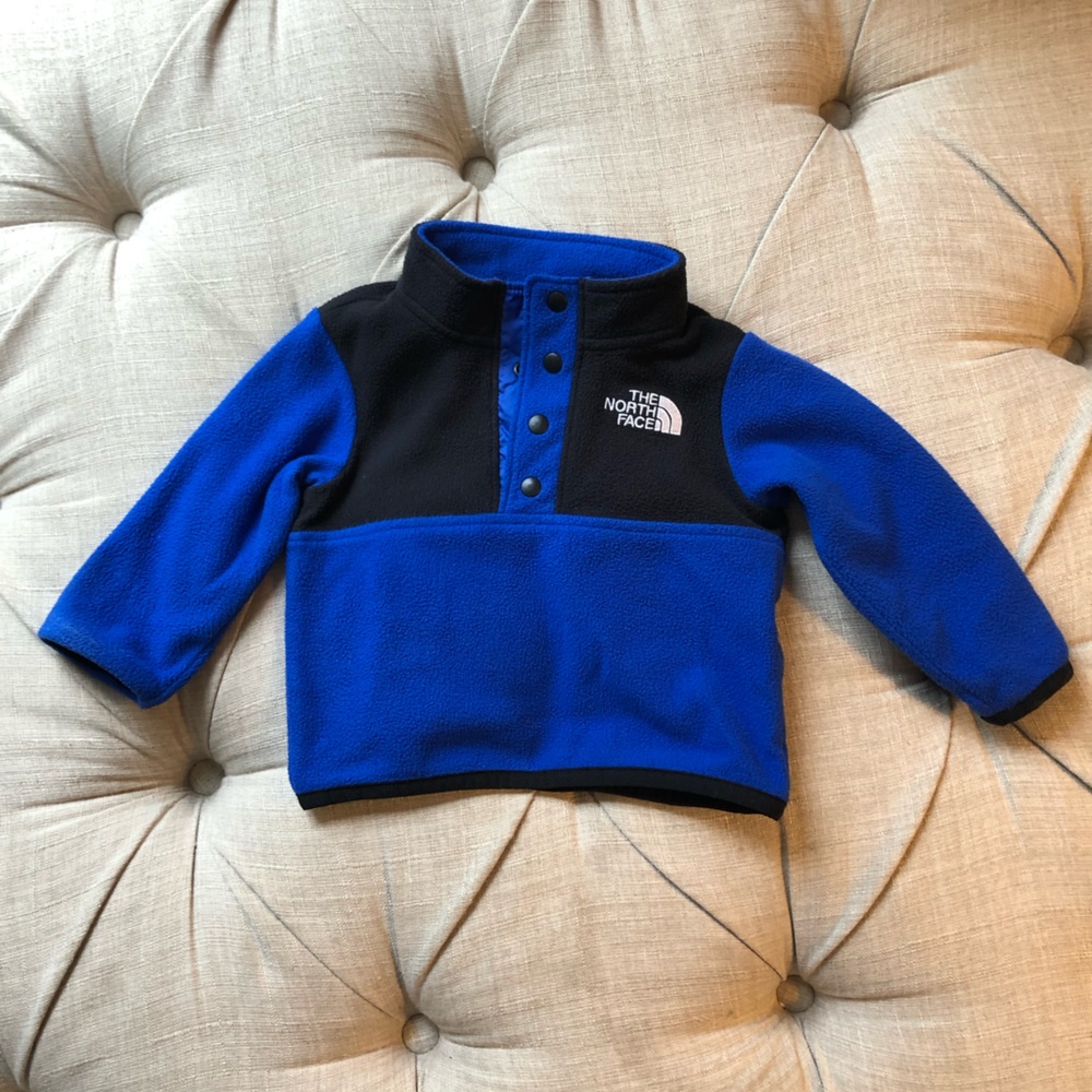 Blue North Face fleece pullover